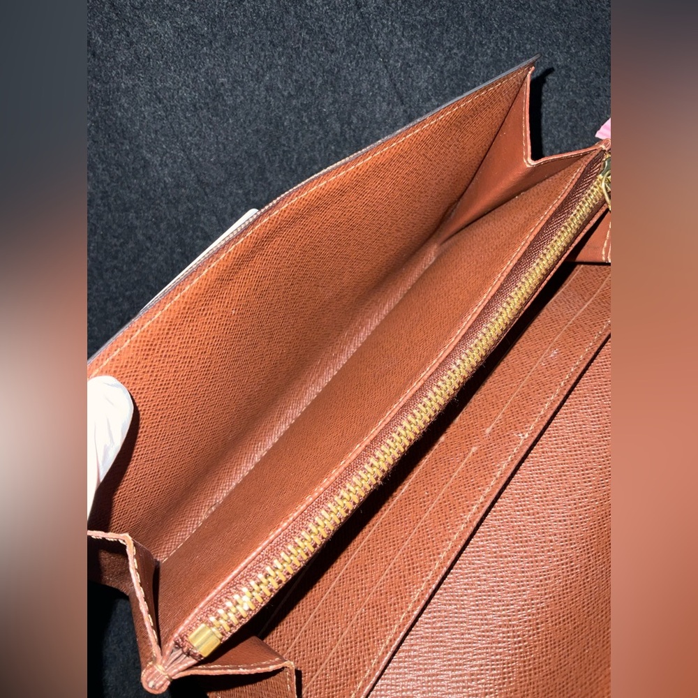 ✅AUTHENTIC LUXURY PLAIN LONG WALLET LOUIS VUITTON - Picture 10 of 16